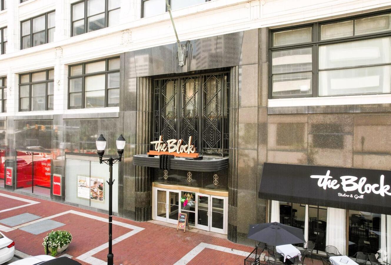 Free Parking! Downtown King Suite Lucas Oil- Conv Center Skywalk#1 Indianapolis Dış mekan fotoğraf