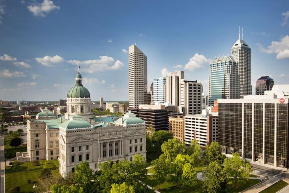 Free Parking! Downtown King Suite Lucas Oil- Conv Center Skywalk#1 Indianapolis Dış mekan fotoğraf