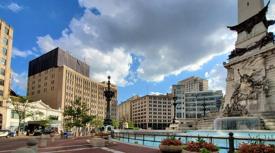 Free Parking! Downtown King Suite Lucas Oil- Conv Center Skywalk#1 Indianapolis Dış mekan fotoğraf
